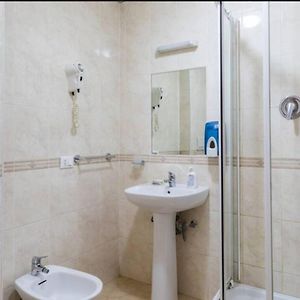 Private Bathroom Single Room